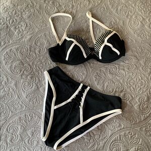 Parah Black and White Women's Bikini , size S
